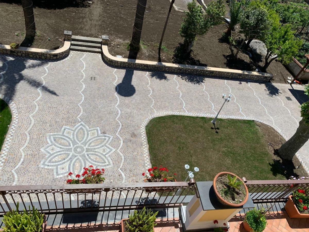 Villa Lucia Terrazza Panoramica カステッランマーレ・ディ・スタービア エクステリア 写真
